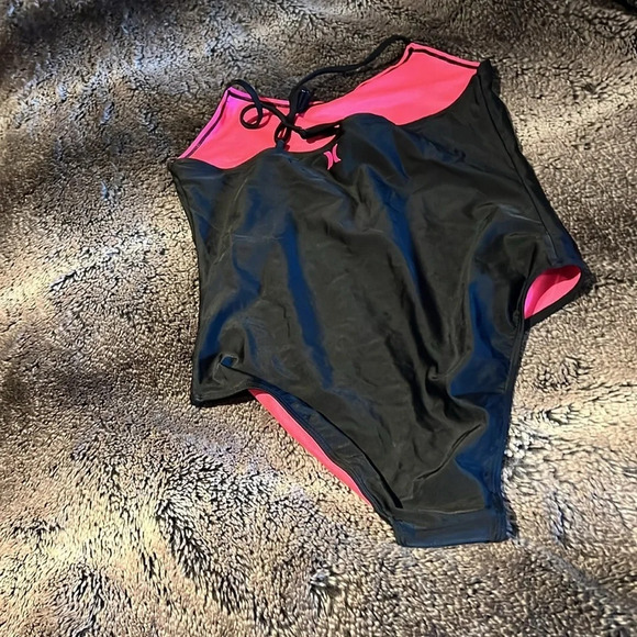 Hurley Max black pink One-Piece Swimsuit New Sz 14 - Picture 4 of 9